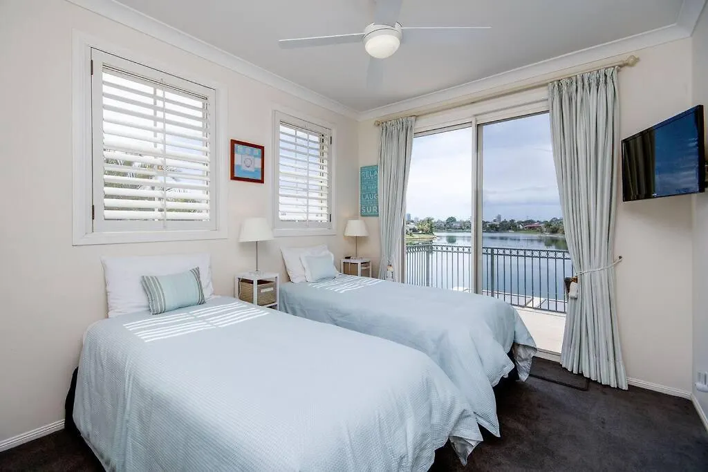 Broadbeach Waterfront - Gold Coast Winner! Casa de Férias